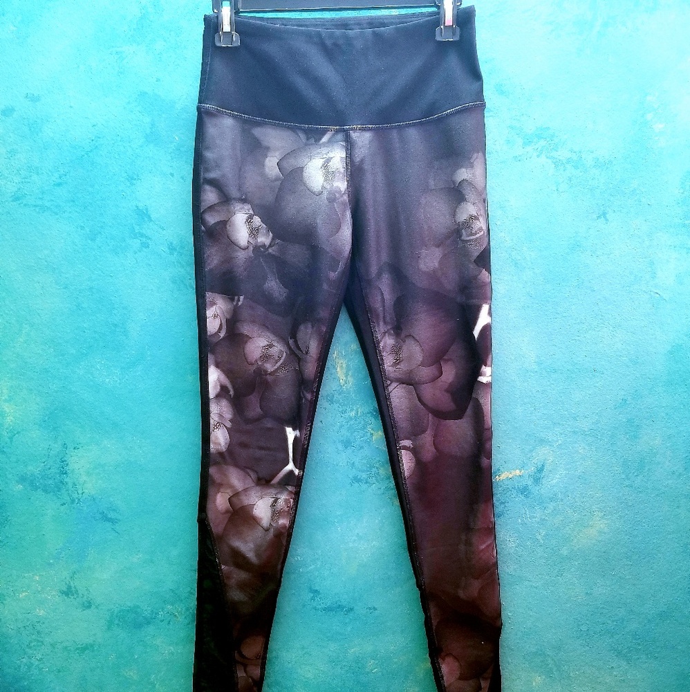 NWOT Smoky Orchid Legging Yoga Pants